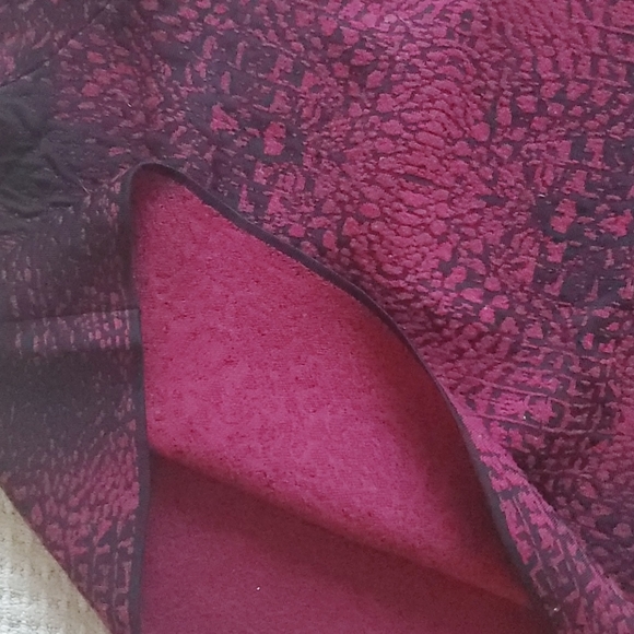 Torn by Ronny Kobo Maroon Knit ShortSleeve Sweater - Picture 5 of 6